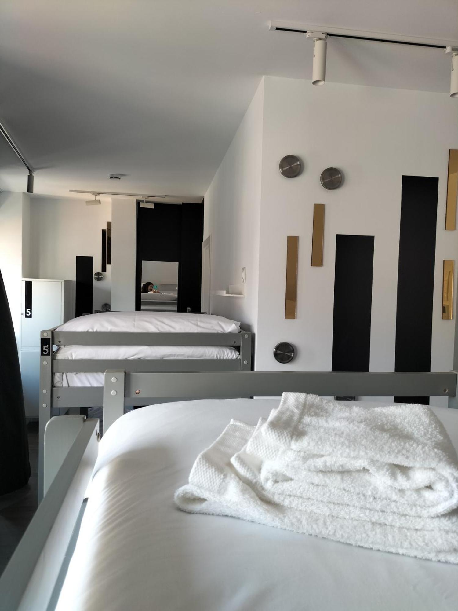 Hostel Alicante A-Cero Living ภายนอก รูปภาพ